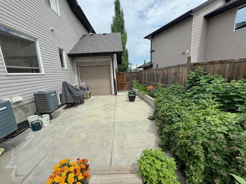 215 Hawkmere Road