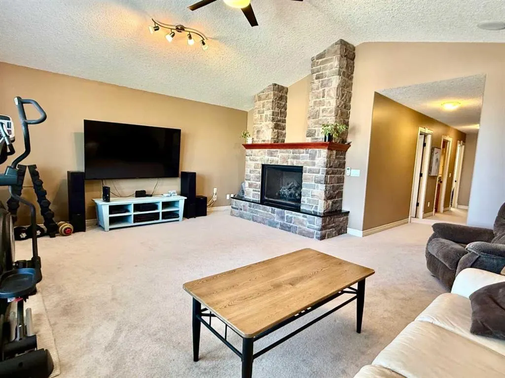 215 Hawkmere Road