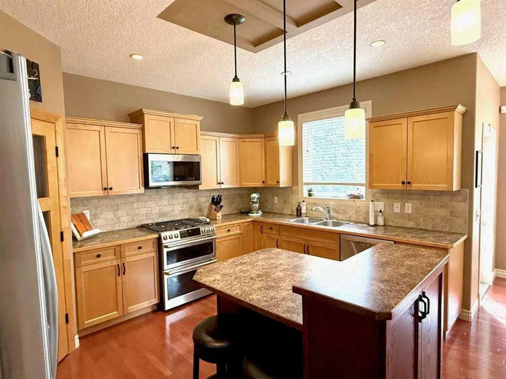 215 Hawkmere Road
