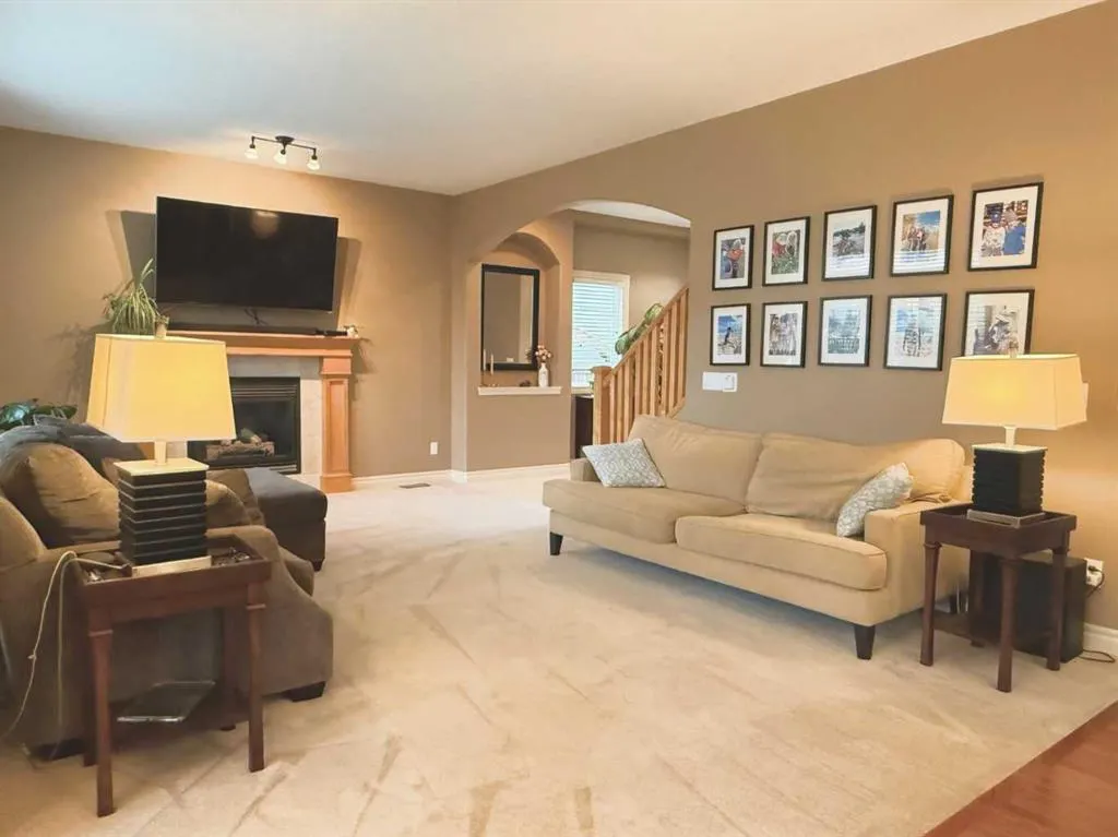 215 Hawkmere Road