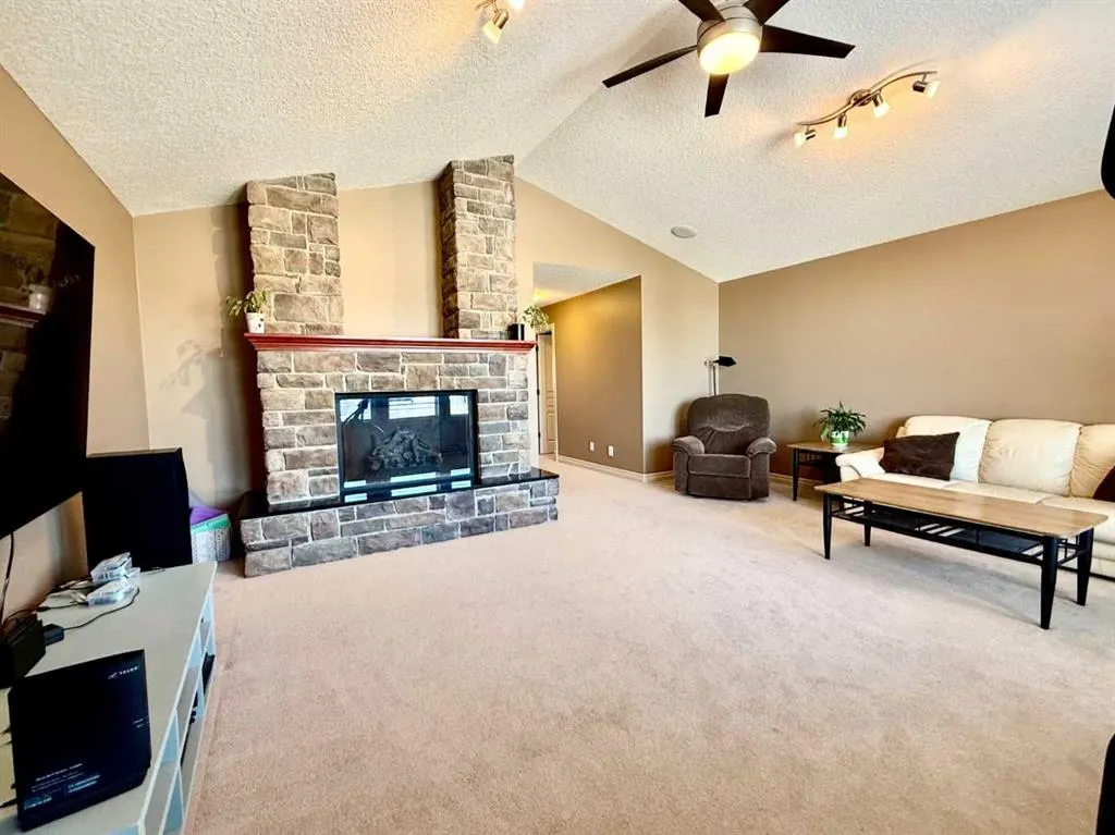 215 Hawkmere Road