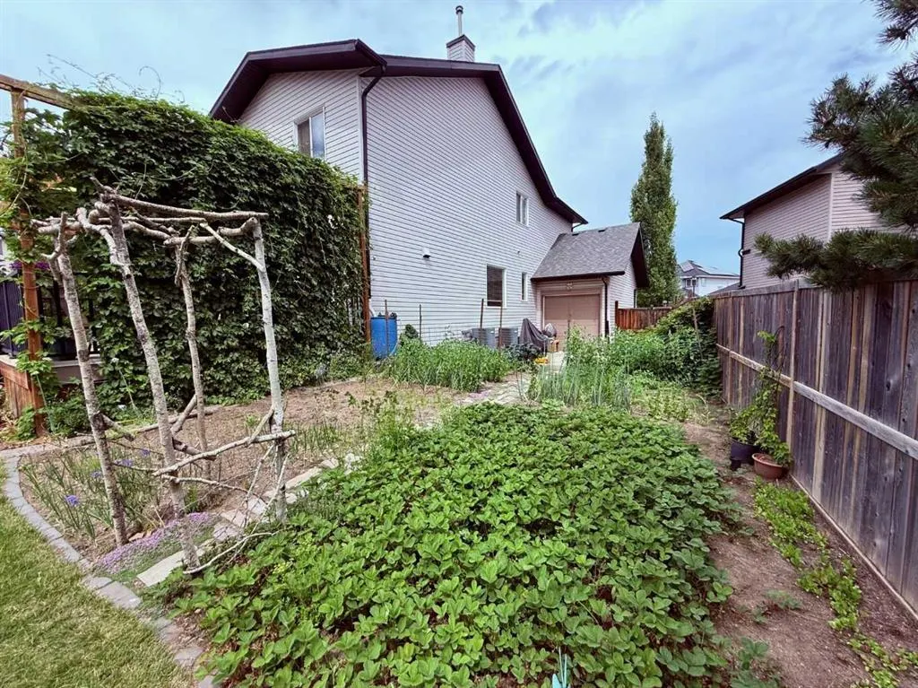 215 Hawkmere Road