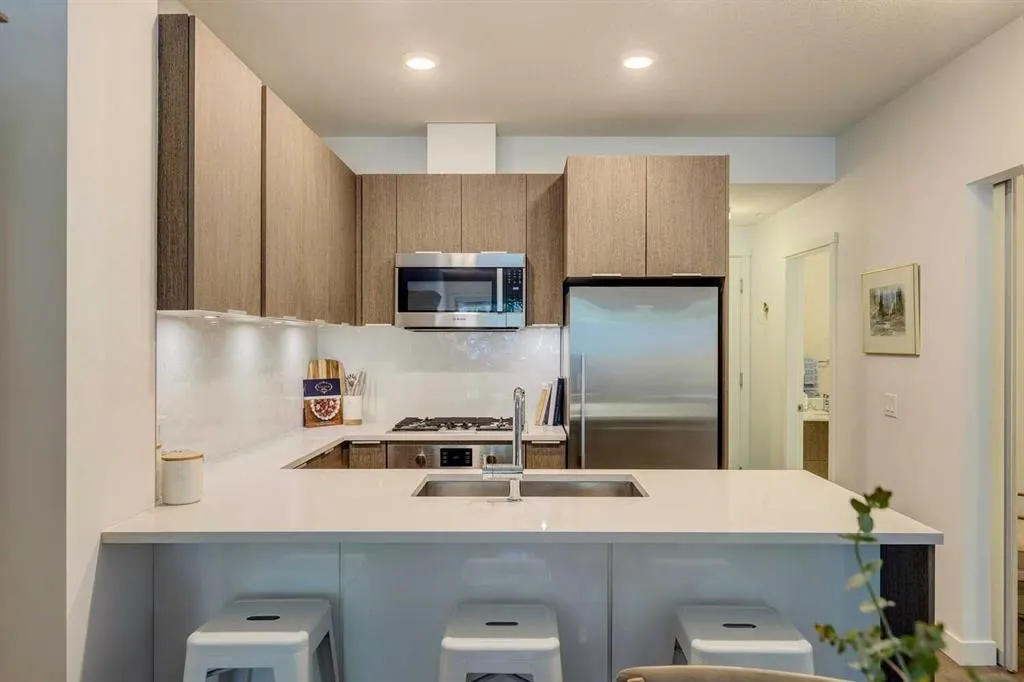 823 5 Avenue NW, #114