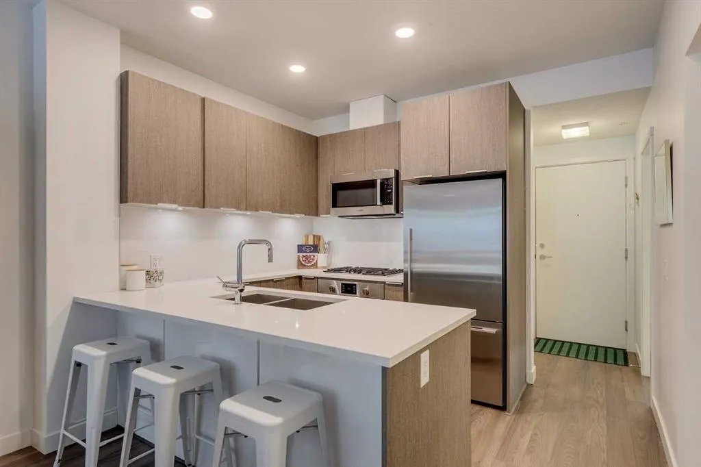 823 5 Avenue NW, #114