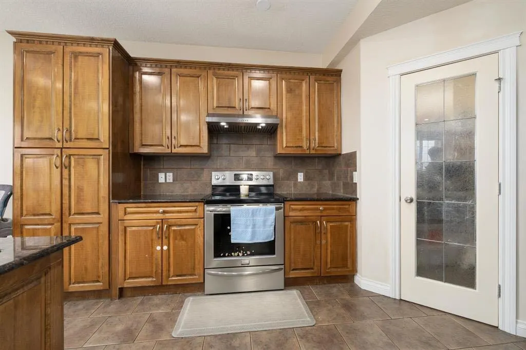 107 East Lake View