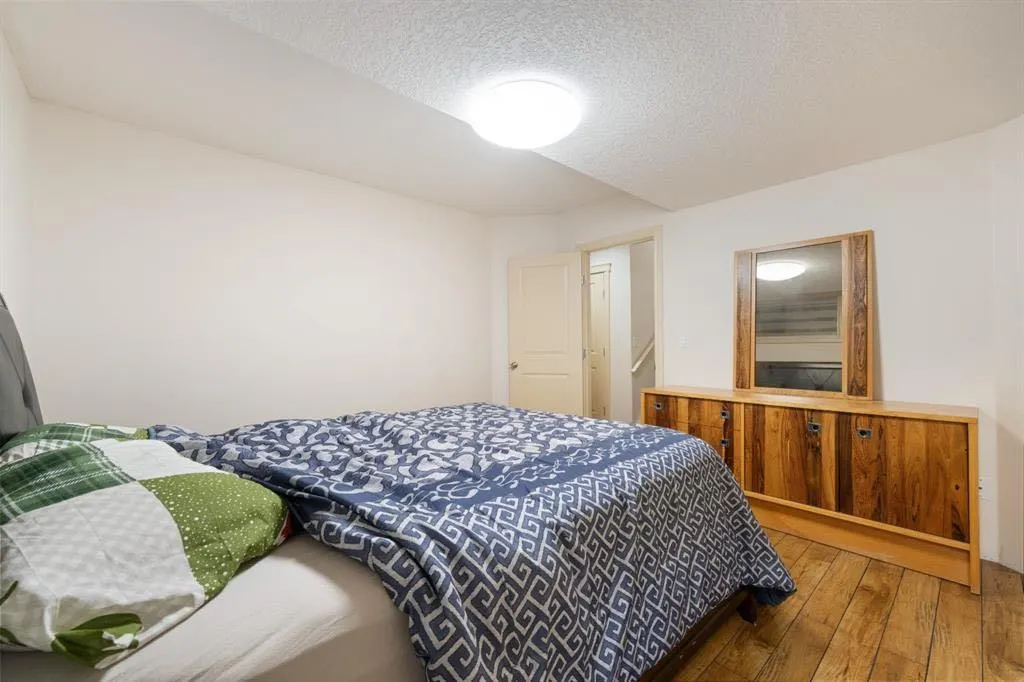 107 East Lake View