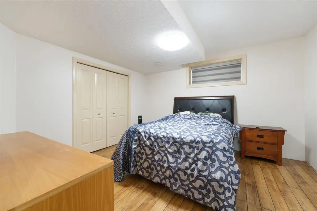 107 East Lake View