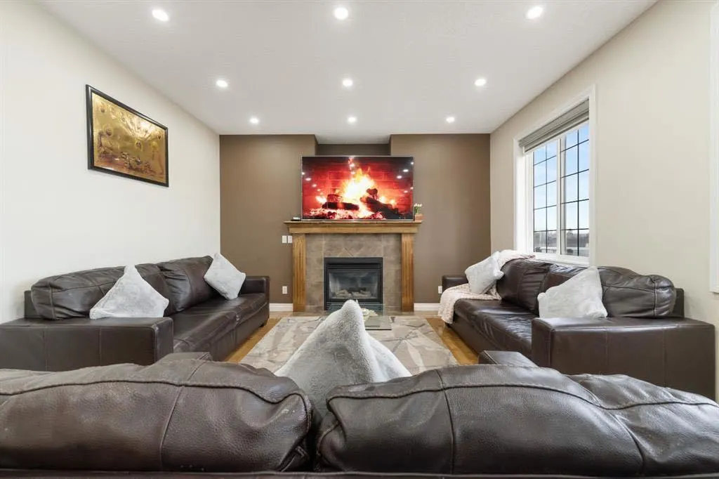 107 East Lake View