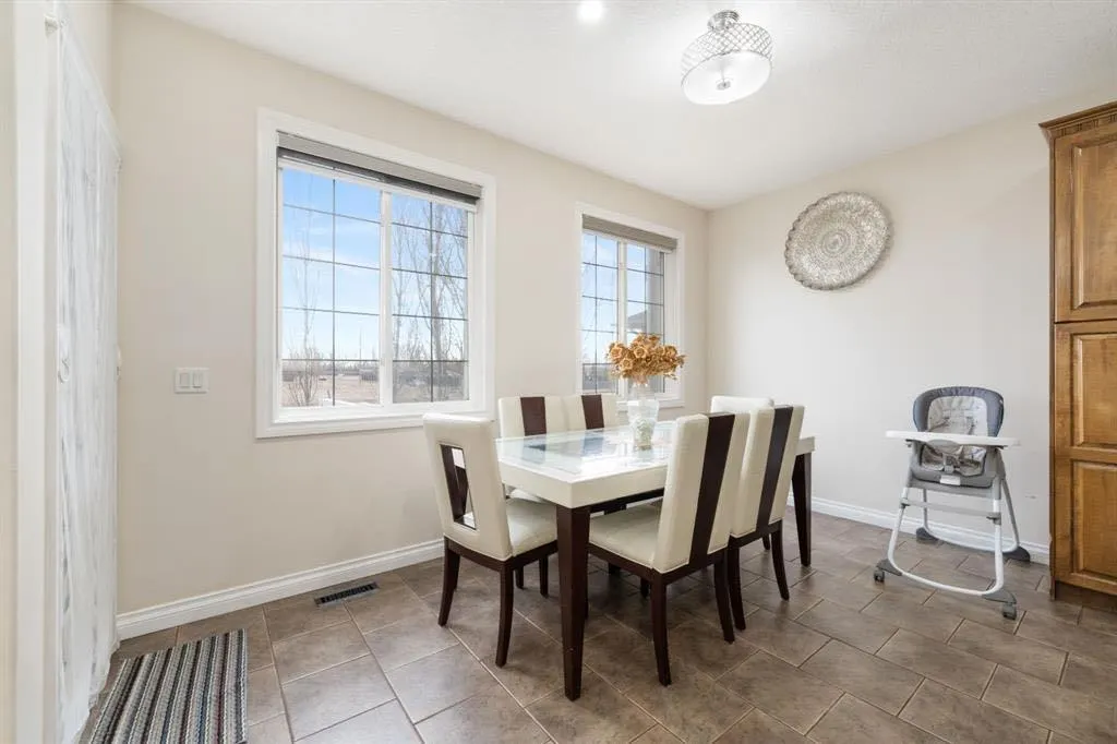107 East Lake View