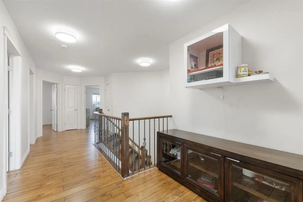 107 East Lake View