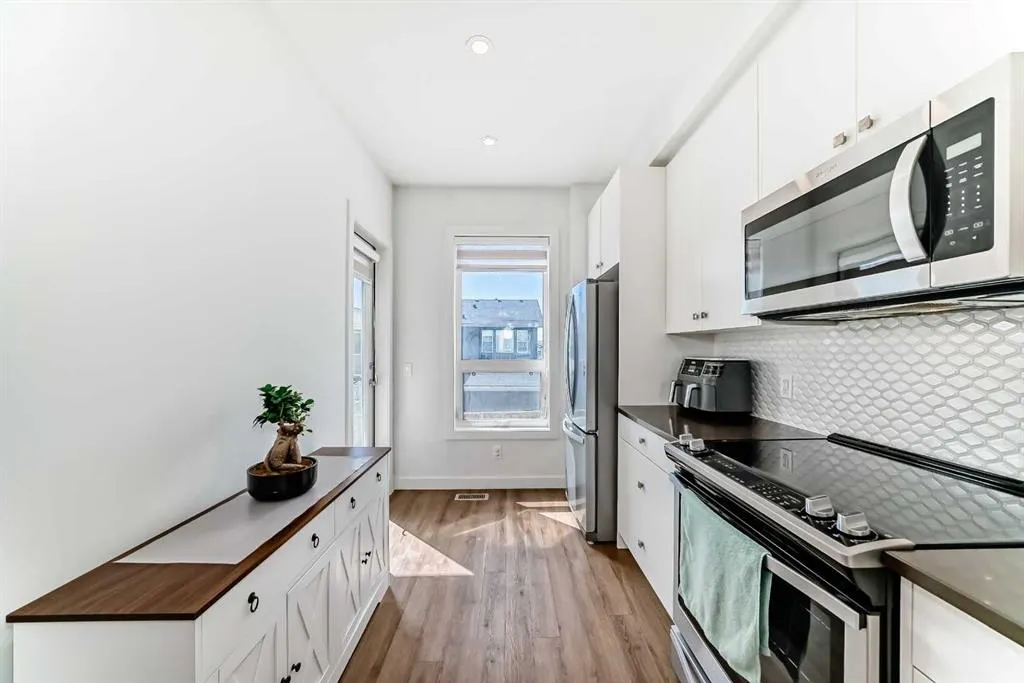 15 Evanscrest Park NW, #510