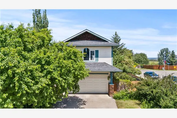 103 2A Avenue NW, Diamond Valley