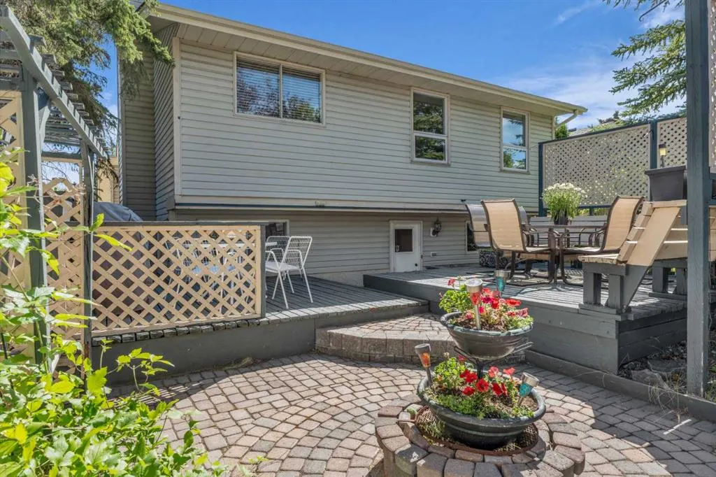 203 Edgeland Road NW