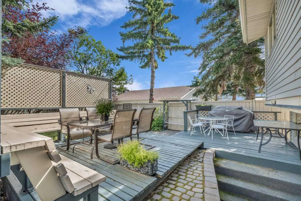 203 Edgeland Road NW