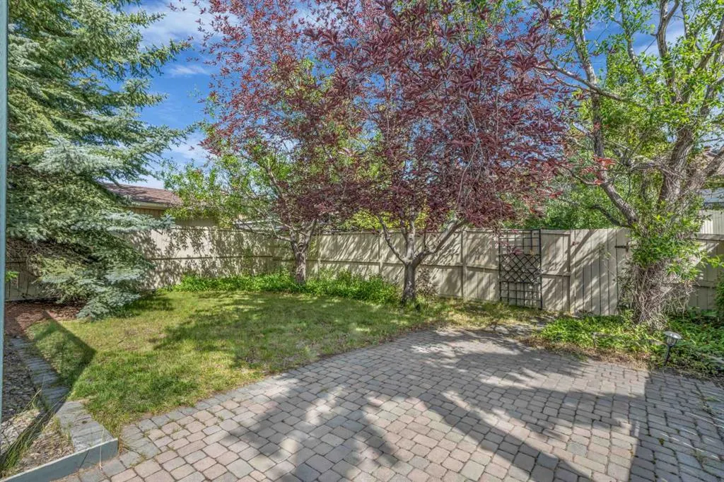 203 Edgeland Road NW