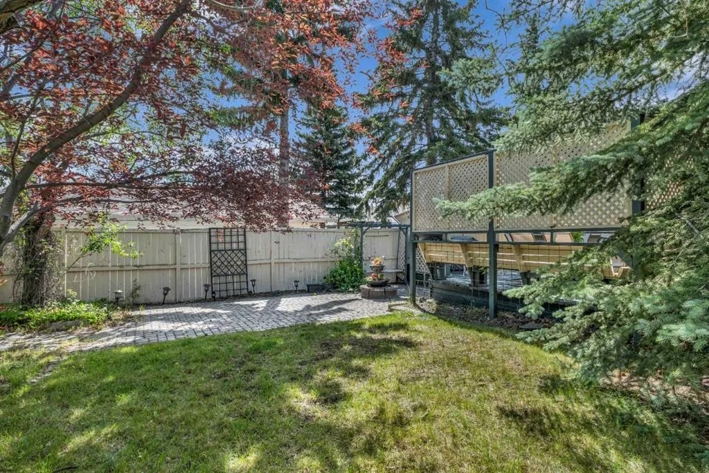 203 Edgeland Road NW