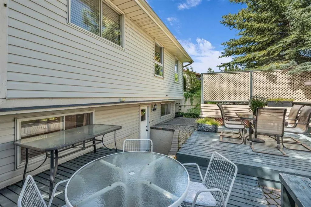 203 Edgeland Road NW