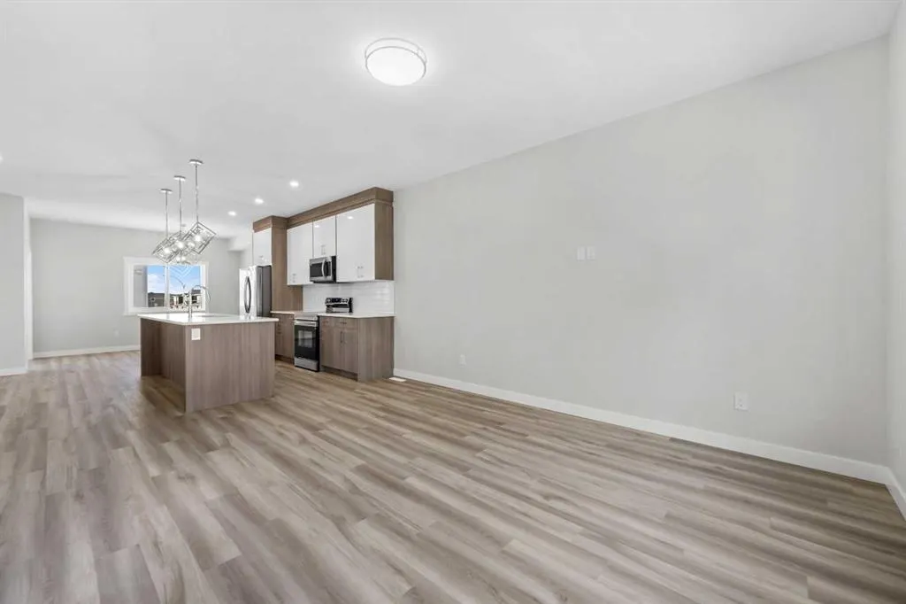 331 Red Sky Terrace NE