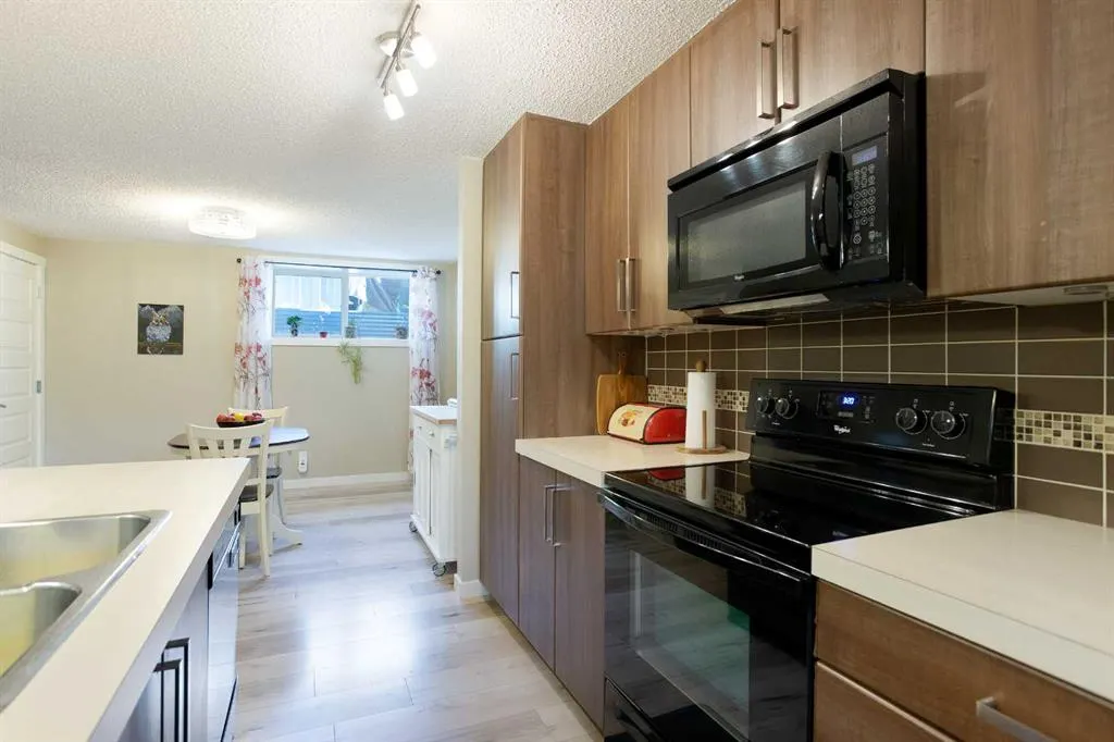 416 Mckenzie Towne Close SE