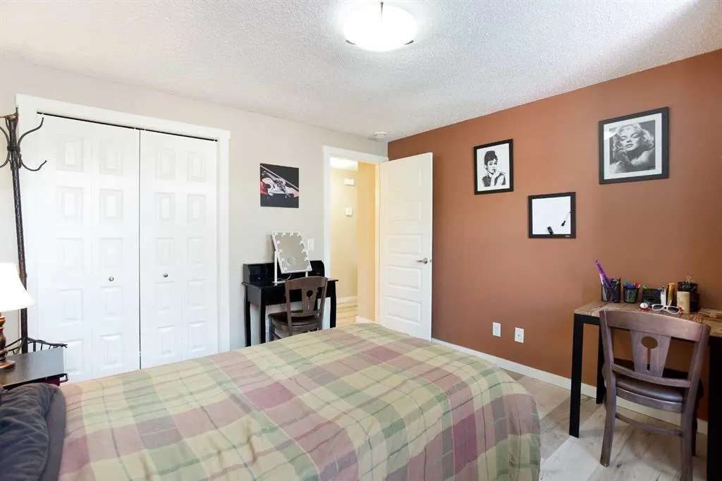 416 Mckenzie Towne Close SE