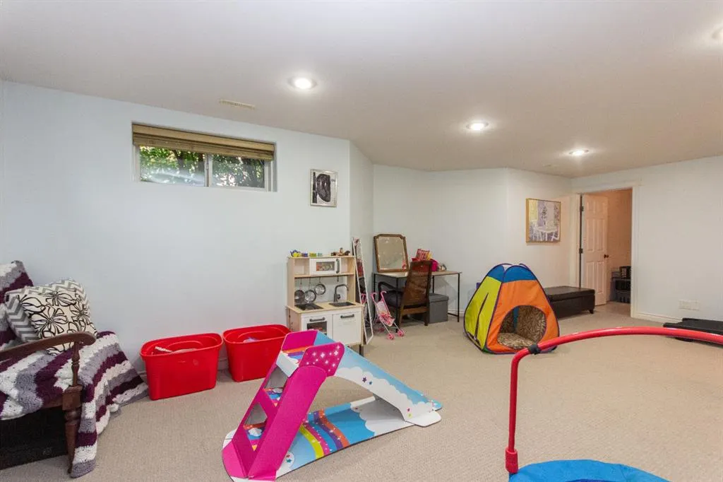 26 Adair Avenue