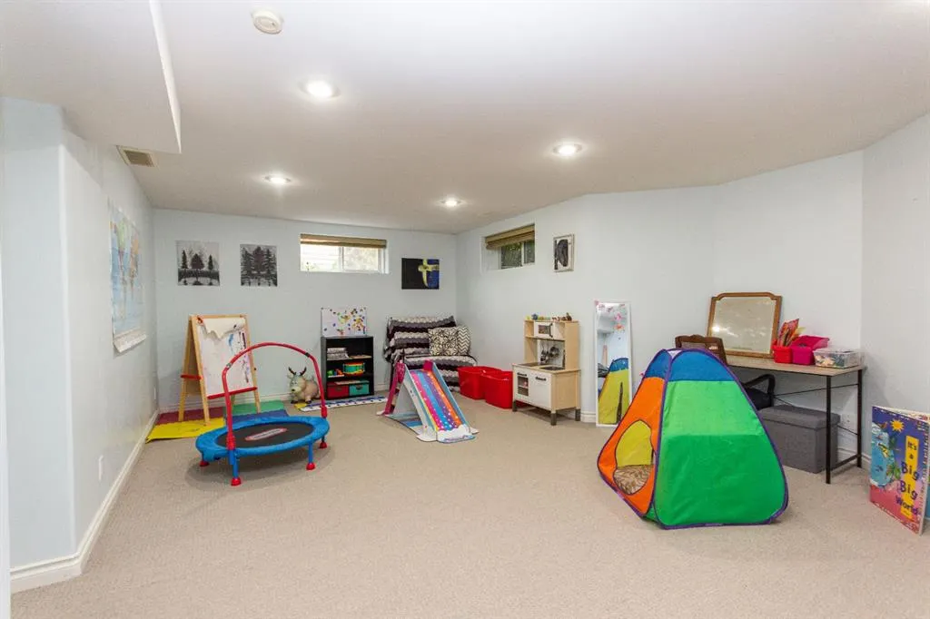 26 Adair Avenue