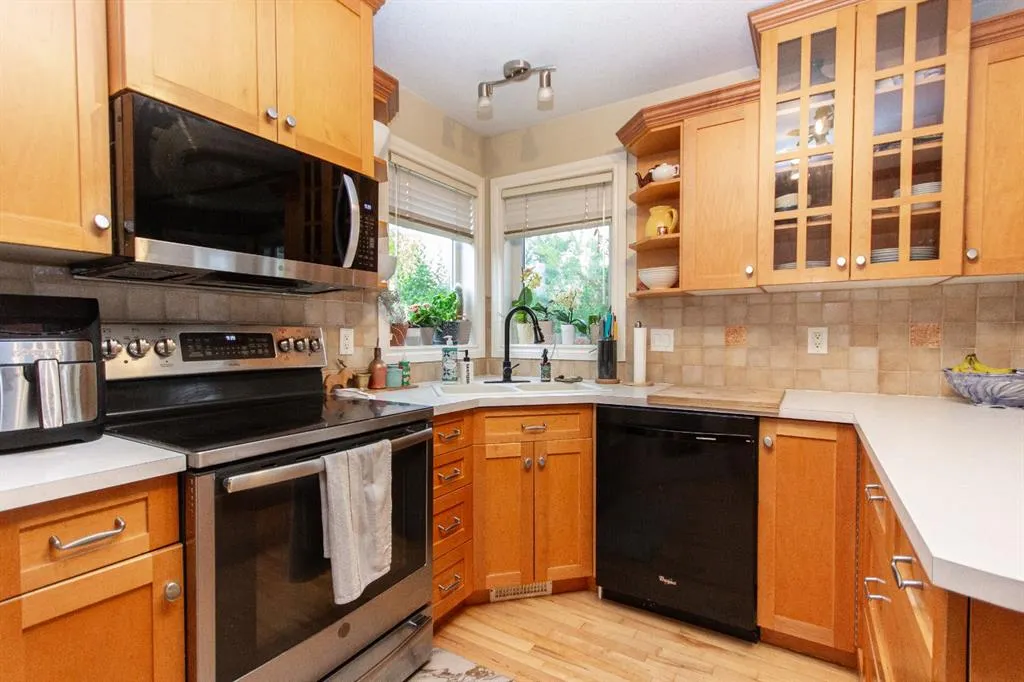 26 Adair Avenue