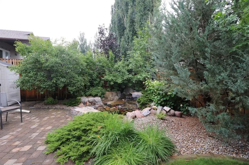 22 Riverview Crescent W