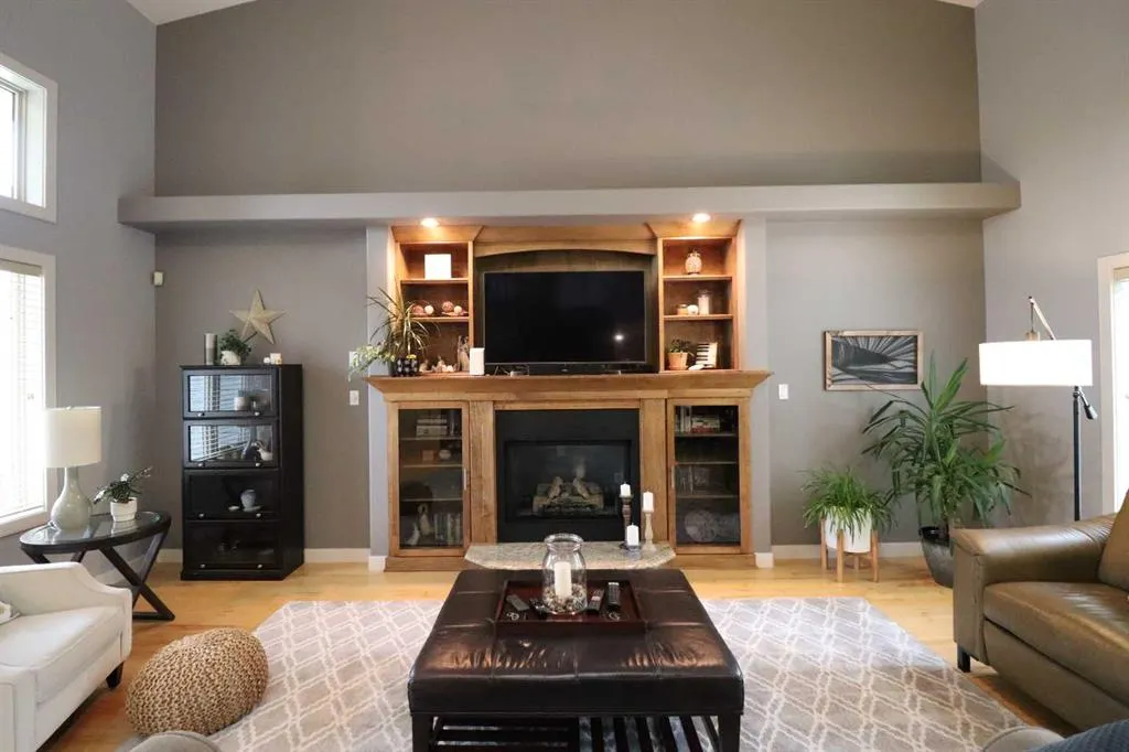 22 Riverview Crescent W