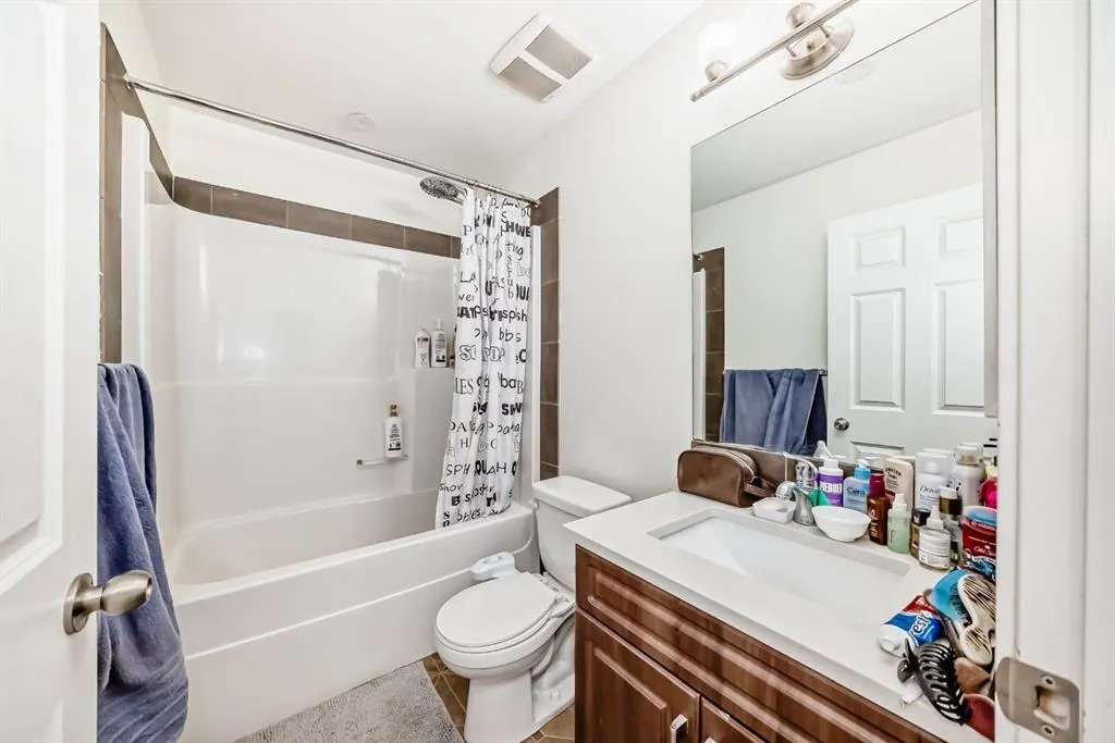 237 Skyview Ranch Boulevard NE