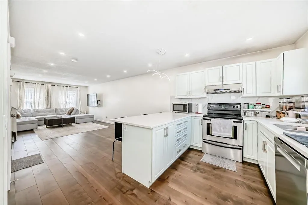 237 Skyview Ranch Boulevard NE