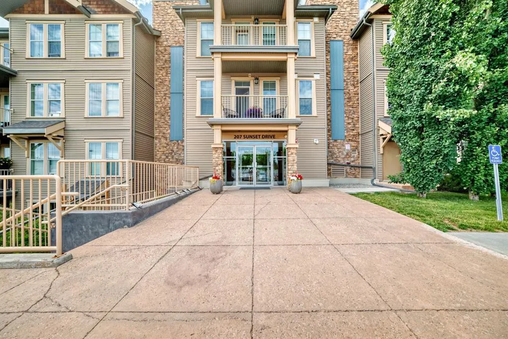 207 Sunset Drive, #327