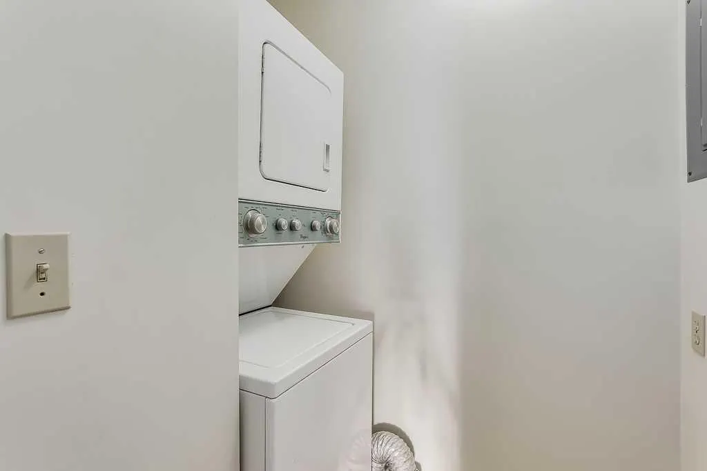 3400 Edenwold Heights NW, #2612