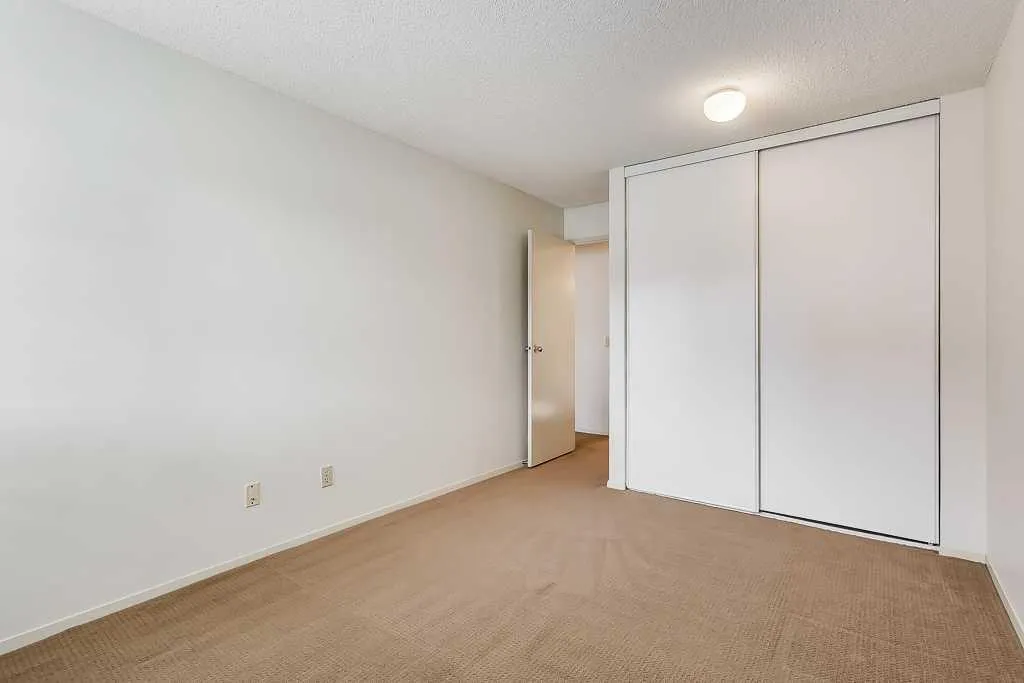 3400 Edenwold Heights NW, #2612