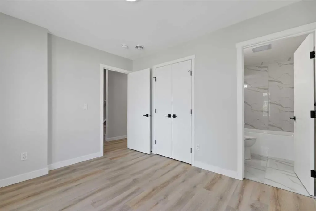 90 Corner Meadows Manor NE, #502