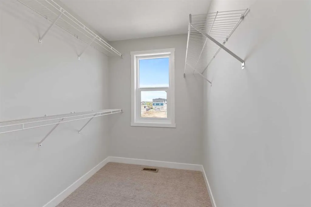 90 Corner Meadows Manor NE, #502