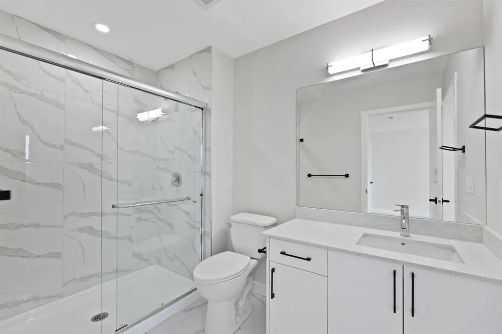 90 Corner Meadows Manor NE, #502