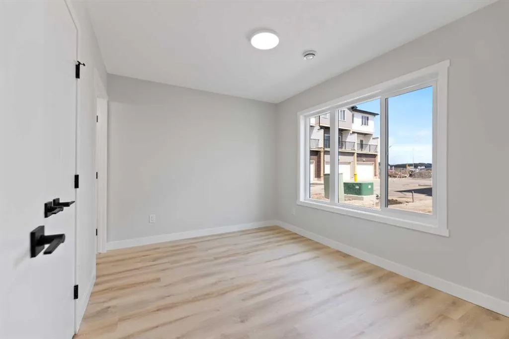 90 Corner Meadows Manor NE, #502