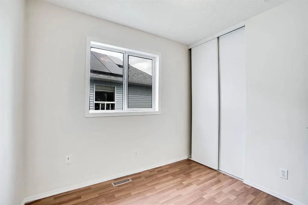 42 Inverness Place SE