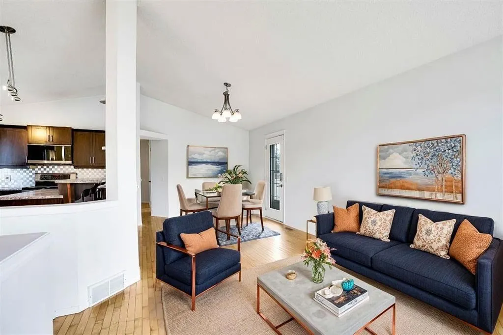 42 Inverness Place SE