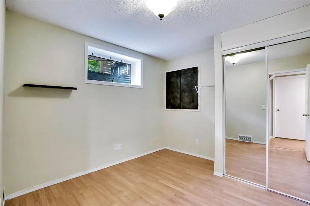 42 Inverness Place SE