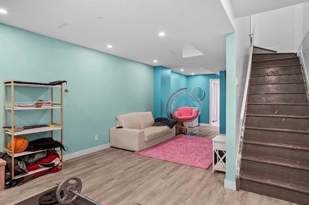 200 Glacier Drive, #32