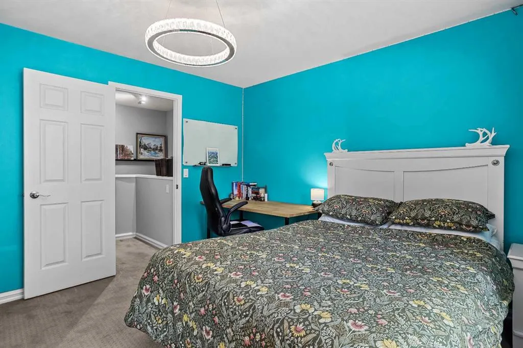 200 Glacier Drive, #32