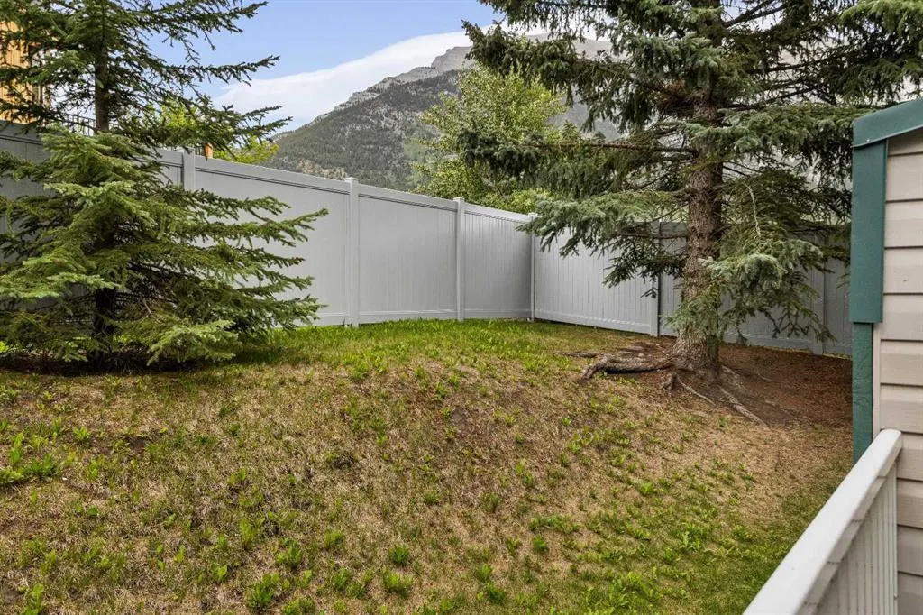 200 Glacier Drive, #32