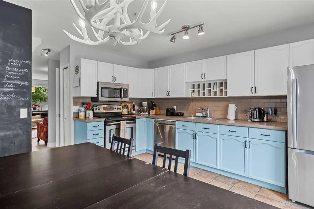 200 Glacier Drive, #32