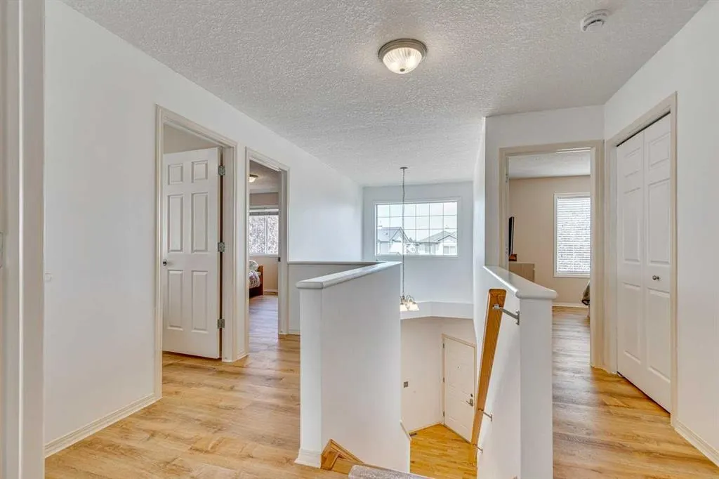 214 Springmere Close
