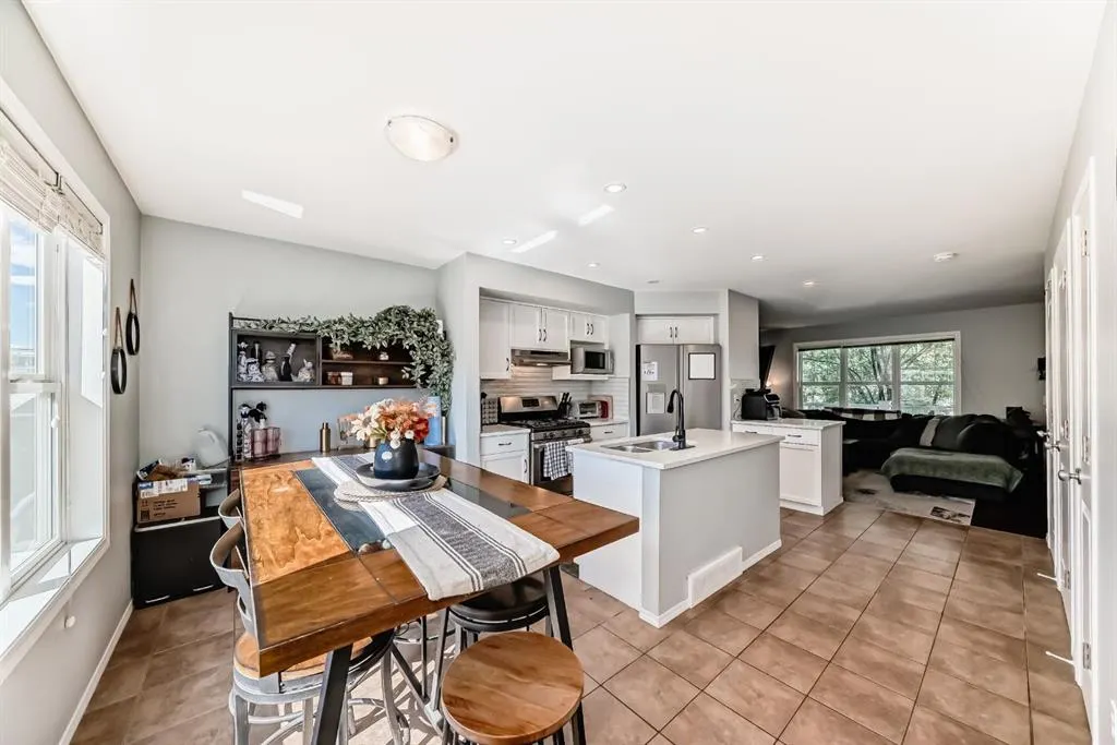 165 Eversyde Boulevard SW