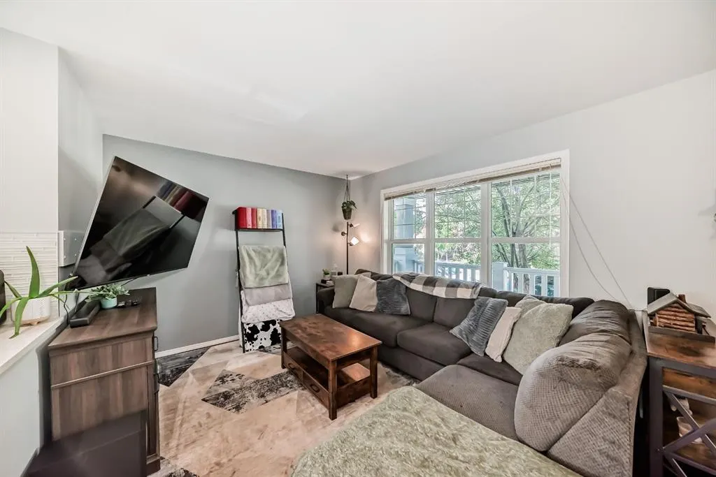165 Eversyde Boulevard SW