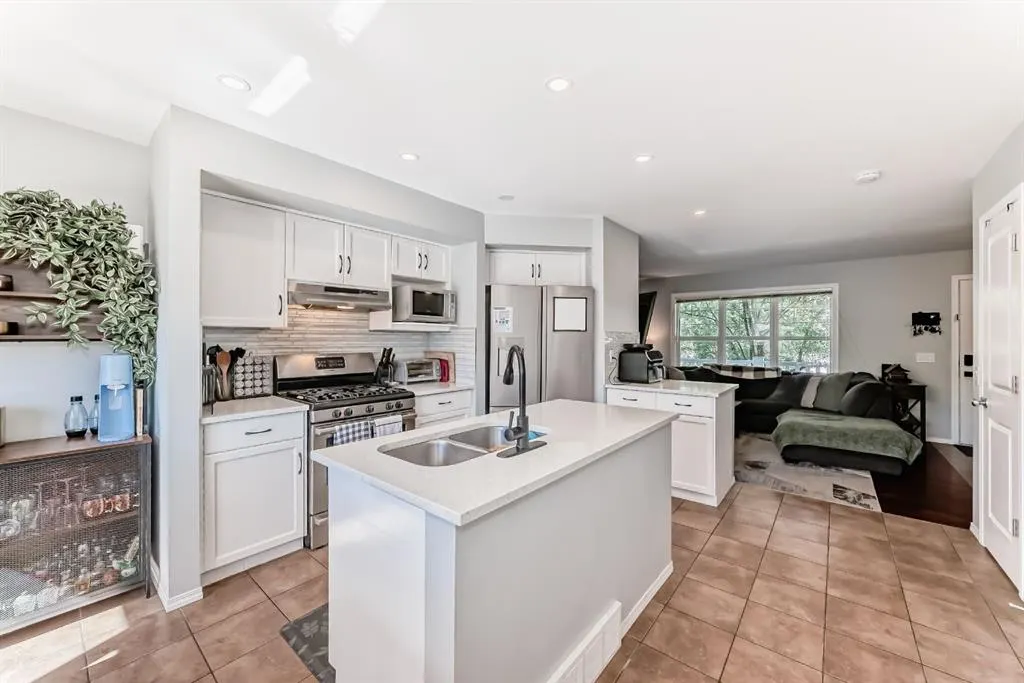 165 Eversyde Boulevard SW