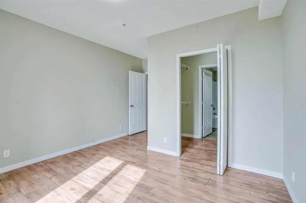 333 Taravista Drive NE, #2319